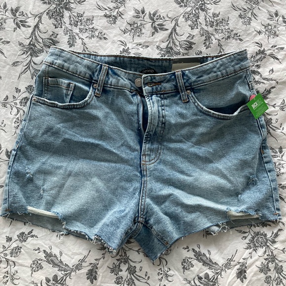 GEORGE high waisted light medium wash denim mom jean shorts ✨ 50% OFF BUNDLES ✨ - Picture 1 of 6